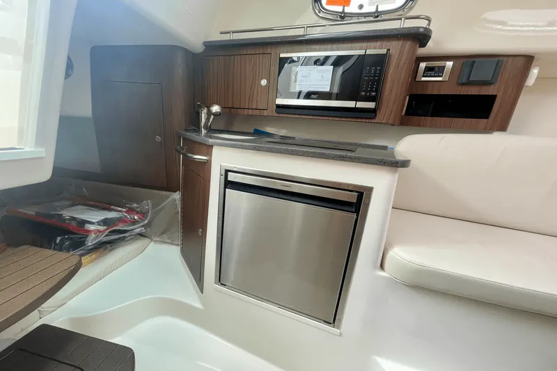 Slide: The Image of Boston Whaler 285 Conquest 2025 - 23