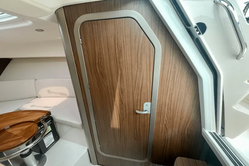 Slide: The Image of Boston Whaler 285 Conquest 2025 - 25