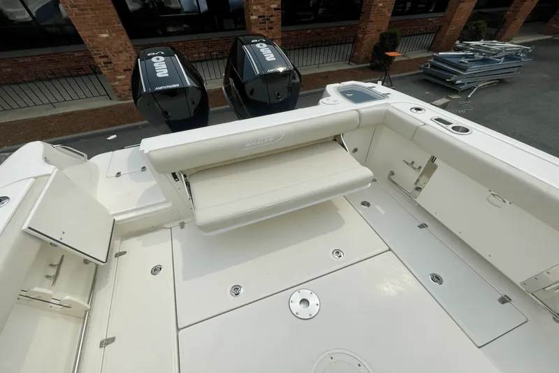 Slide: The Image of Boston Whaler 285 Conquest 2025 - 5