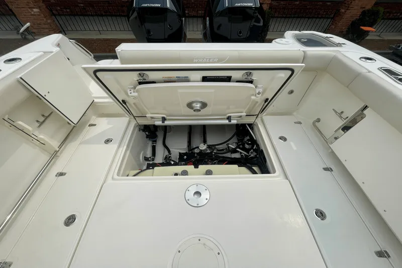 Slide: The Image of Boston Whaler 285 Conquest 2025 - 8
