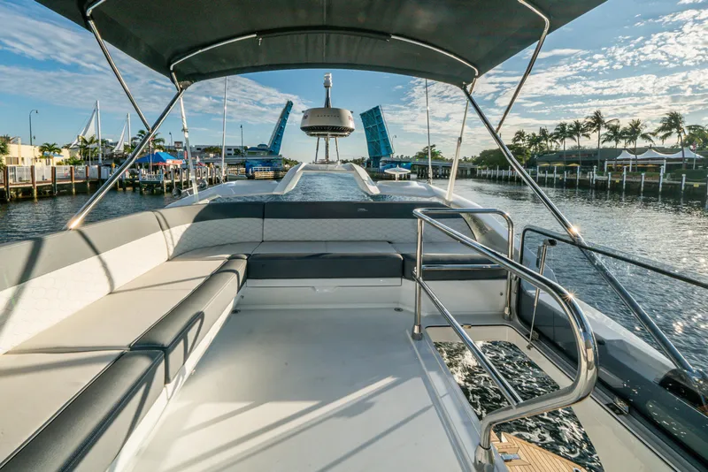 Slide: The Image of Galeon 400 Fly 2023 - 52