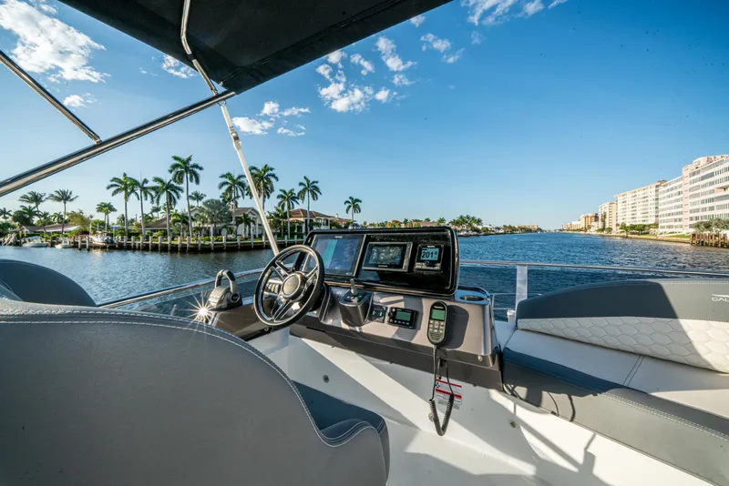 Slide: The Image of Galeon 400 Fly 2023 - 53