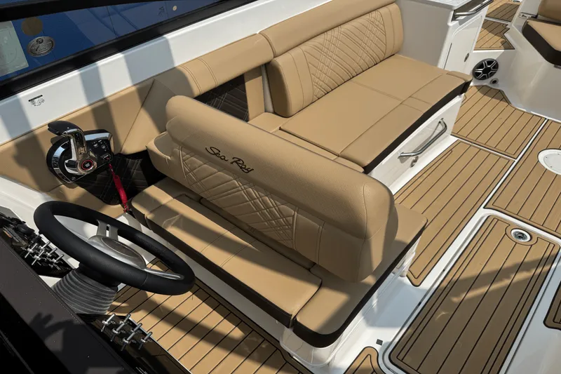 Slide: The Image of Sea Ray SDX 290 2026 - 41