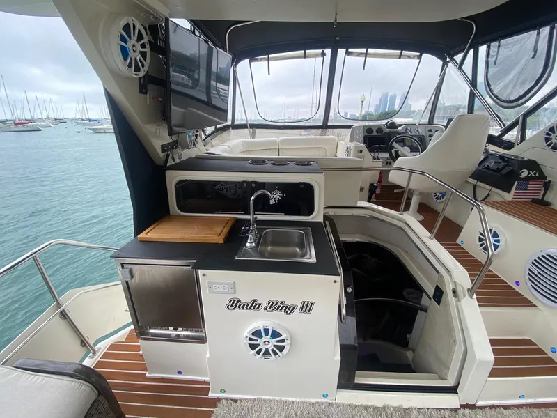 Slide: The Image of Interior of a 1991 Cruisers Yachts 3850 Aft Cabin with modern amenities. - 17