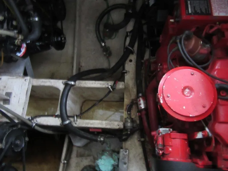 Slide: The Image of Engine room of 1991 Cruisers Yachts 3850 Aft Cabin. - 27