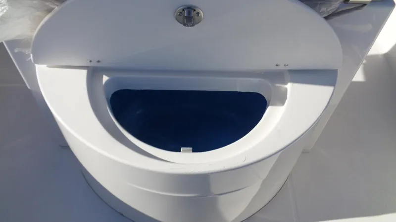 Slide: The Image of Aquasport 2500 CC 2020 - 15