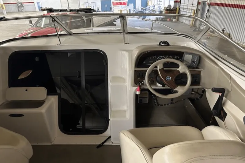 Slide: The Image of Four Winns SUNDOWNER 1999 - 8