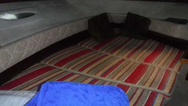 Slide: The Image of Sea Ray Weekender 1985 - 11