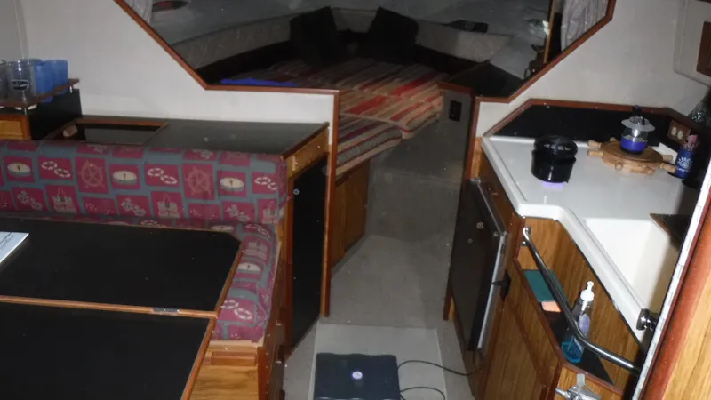 Slide: The Image of Sea Ray Weekender 1985 - 17