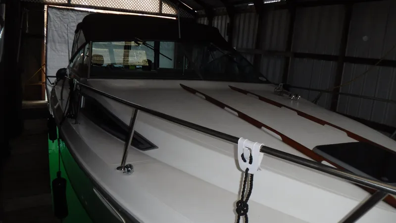 Slide: The Image of Sea Ray Weekender 1985 - 3