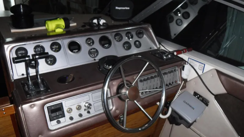 Slide: The Image of Sea Ray Weekender 1985 - 7