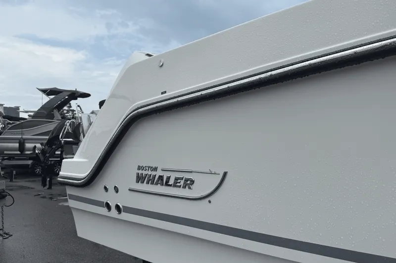 Slide: The Image of Boston Whaler 280 Outrage 2026 - 1
