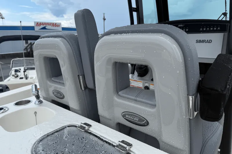 Slide: The Image of Boston Whaler 280 Outrage 2026 - 53