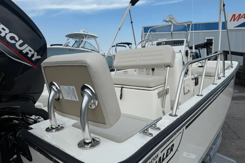 Slide: The Image of Boston Whaler 170 Montauk 2025 - 4