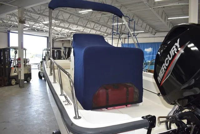 Slide: The Image of Boston Whaler 150 Montauk 2022 - 41