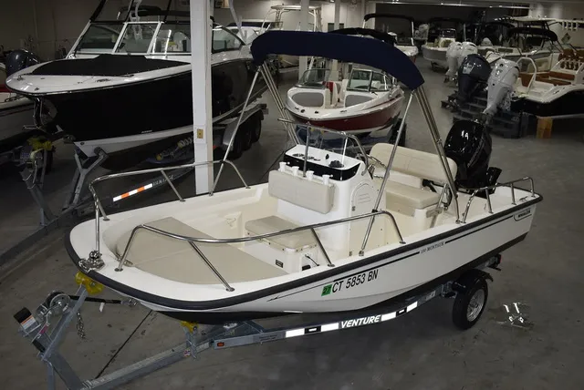 Slide: The Image of Boston Whaler 150 Montauk 2022 - 8