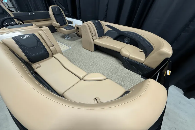 Slide: The Image of Barletta Cabrio 22 UC 2026 - 104