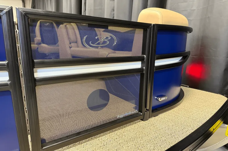 Slide: The Image of Barletta Cabrio 22 UC 2026 - 108