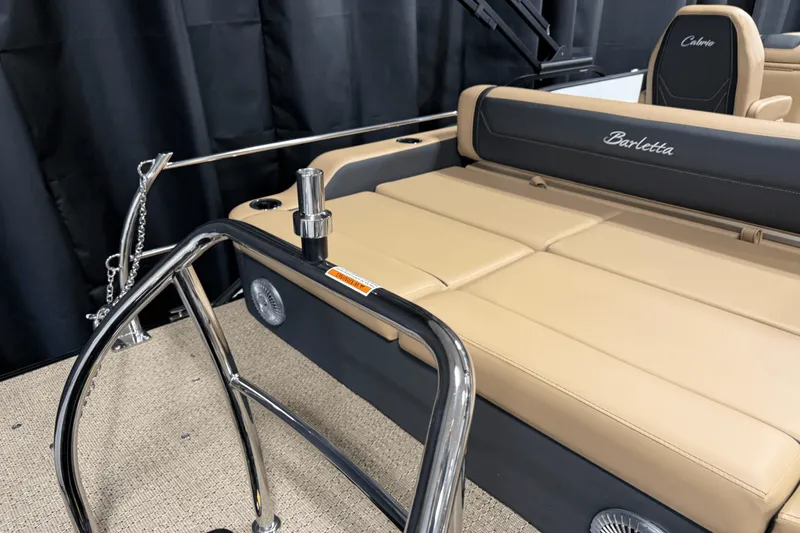 Slide: The Image of Barletta Cabrio 22 UC 2026 - 18