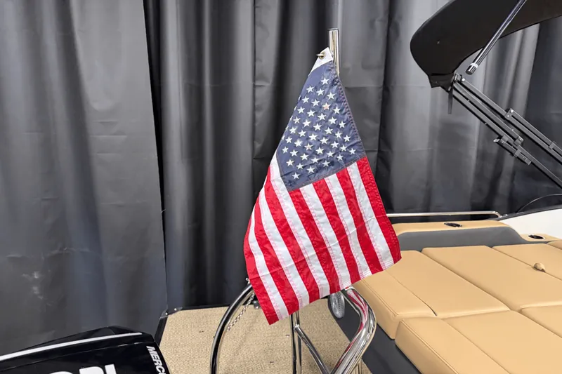 Slide: The Image of Barletta Cabrio 22 UC 2026 - 24