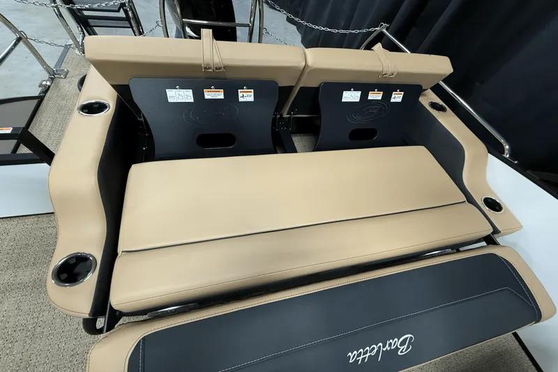 Slide: The Image of Barletta Cabrio 22 UC 2026 - 28