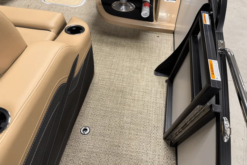 Slide: The Image of Barletta Cabrio 22 UC 2026 - 36