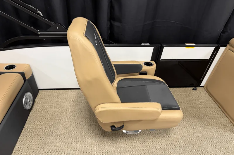 Slide: The Image of Barletta Cabrio 22 UC 2026 - 40