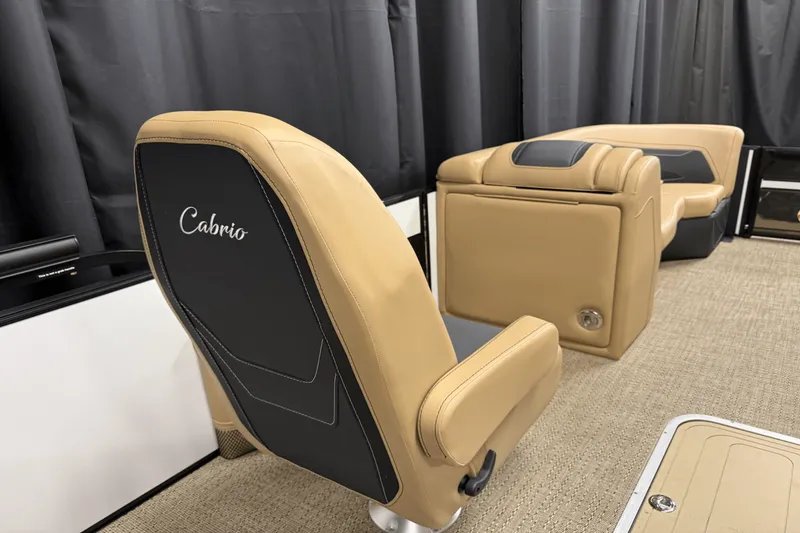 Slide: The Image of Barletta Cabrio 22 UC 2026 - 41