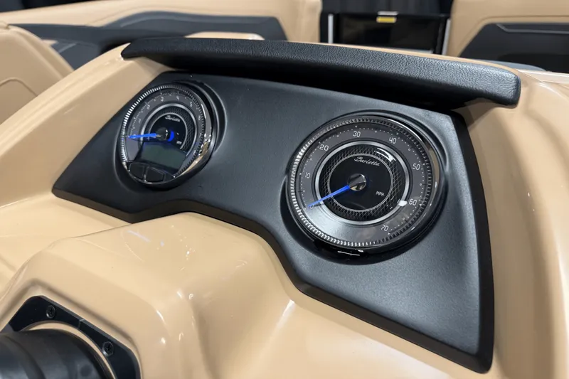 Slide: The Image of Barletta Cabrio 22 UC 2026 - 61