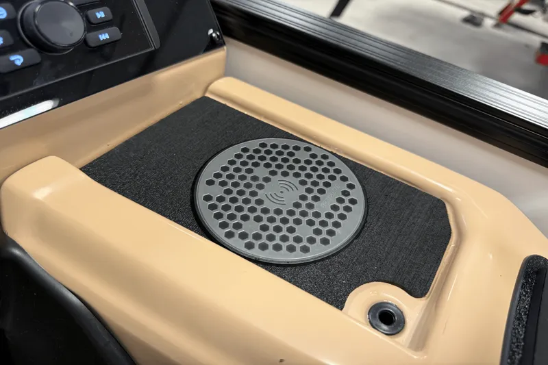 Slide: The Image of Barletta Cabrio 22 UC 2026 - 66