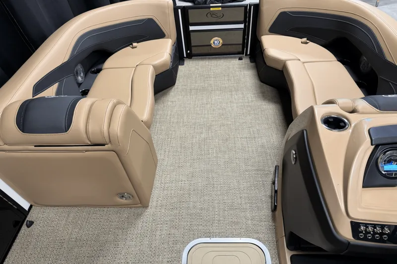 Slide: The Image of Barletta Cabrio 22 UC 2026 - 79