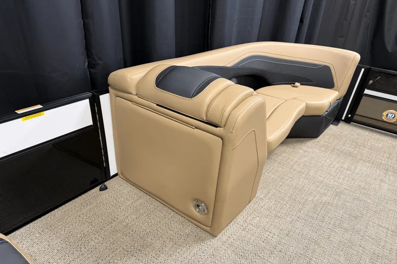 Slide: The Image of Barletta Cabrio 22 UC 2026 - 80