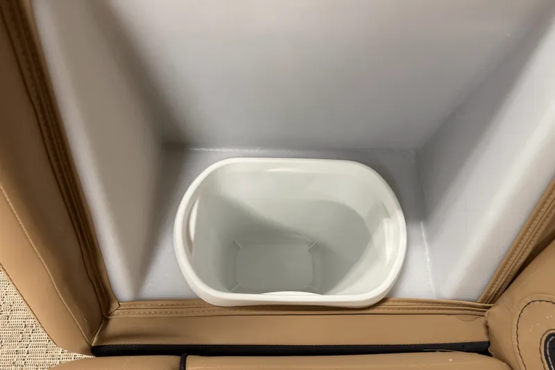 Slide: The Image of Barletta Cabrio 22 UC 2026 - 86