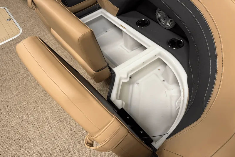 Slide: The Image of Barletta Cabrio 22 UC 2026 - 90