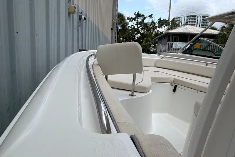 Slide: The Image of Sea Hunt Ultra 234 2023 - 31