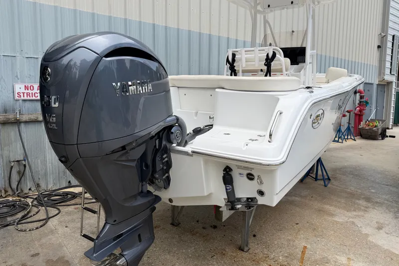 Slide: The Image of Sea Hunt Ultra 234 2023 - 27