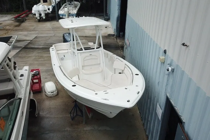 Slide: The Image of Sea Hunt Ultra 234 2023 - 40