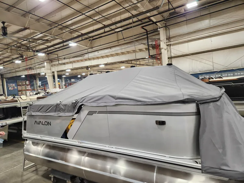 Slide: The Image of Avalon "Liquid Silver" Venture Cruise - 15 FT 2027 - 3