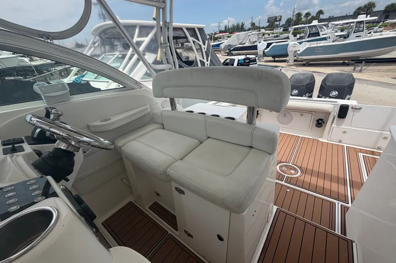Slide: The Image of Wellcraft 290 Coastal 2002 - 24