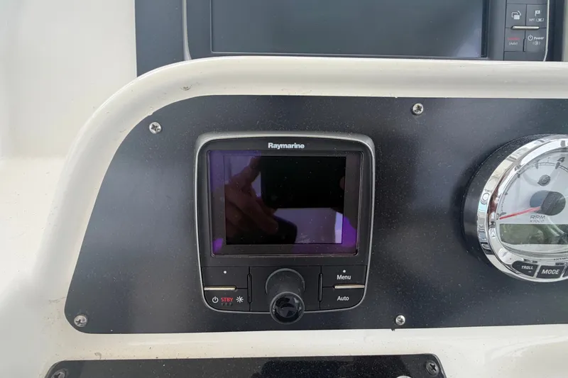 Slide: The Image of Wellcraft 290 Coastal 2002 - 36