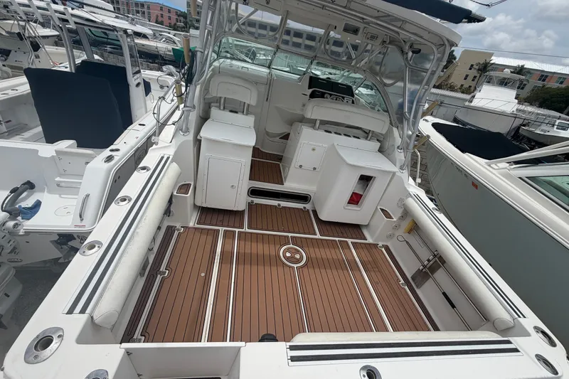 Slide: The Image of Wellcraft 290 Coastal 2002 - 38