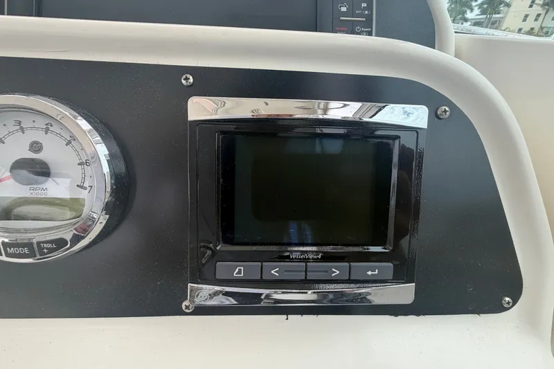 Slide: The Image of Wellcraft 290 Coastal 2002 - 35