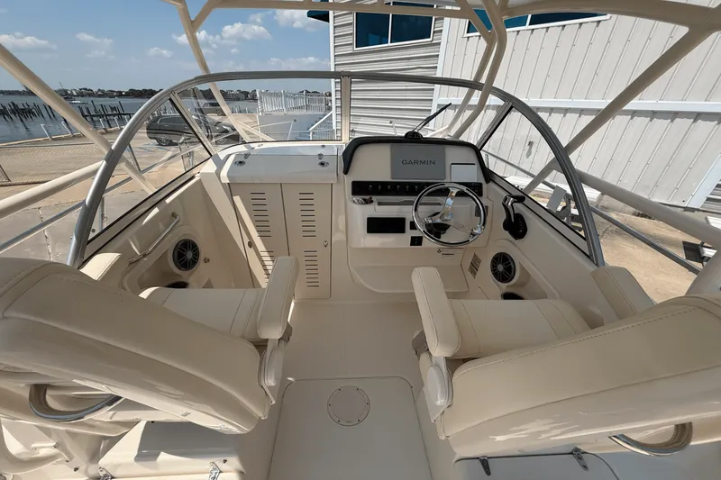 Slide: The Image of Grady-White 218 ADVENTURE 2023 - 14