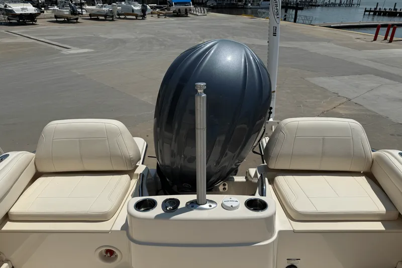 Slide: The Image of Grady-White 218 ADVENTURE 2023 - 31