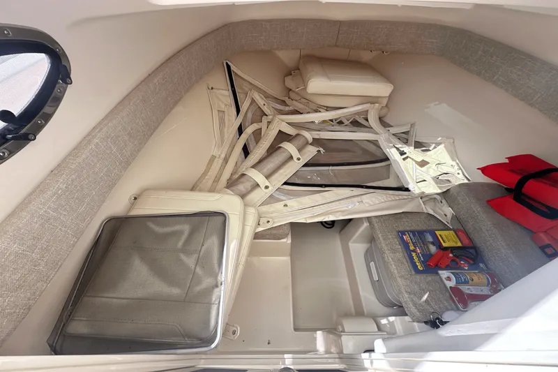 Slide: The Image of Grady-White 218 ADVENTURE 2023 - 33