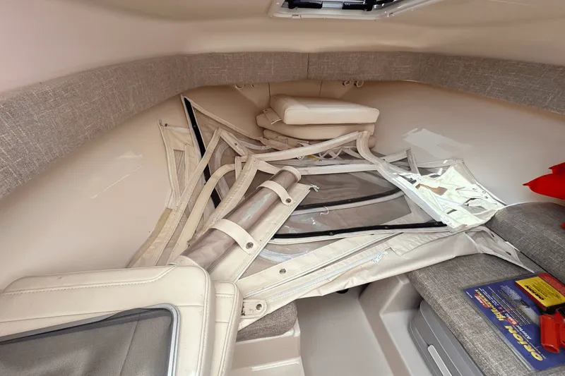 Slide: The Image of Grady-White 218 ADVENTURE 2023 - 35