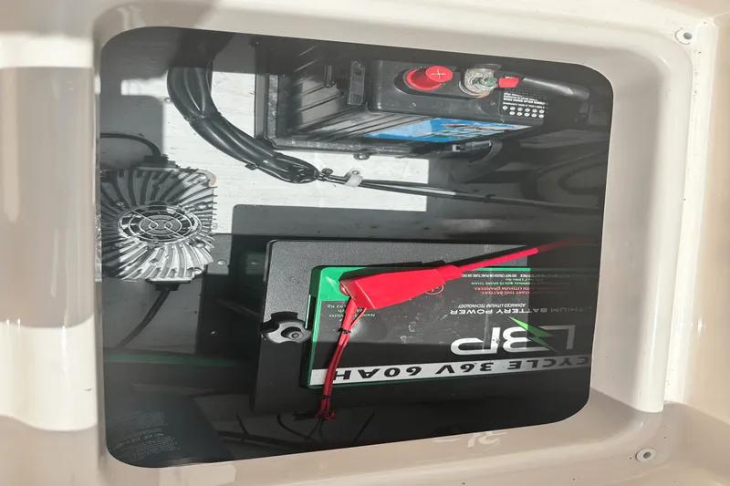 Slide: The Image of Grady-White 218 ADVENTURE 2023 - 37