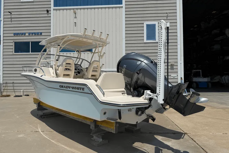 Slide: The Image of Grady-White 218 ADVENTURE 2023 - 4