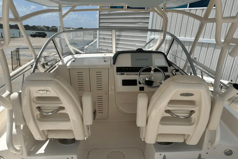 Slide: The Image of Grady-White Adventure 218 2023 - 13