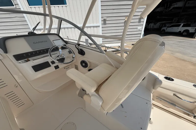 Slide: The Image of Grady-White Adventure 218 2023 - 15